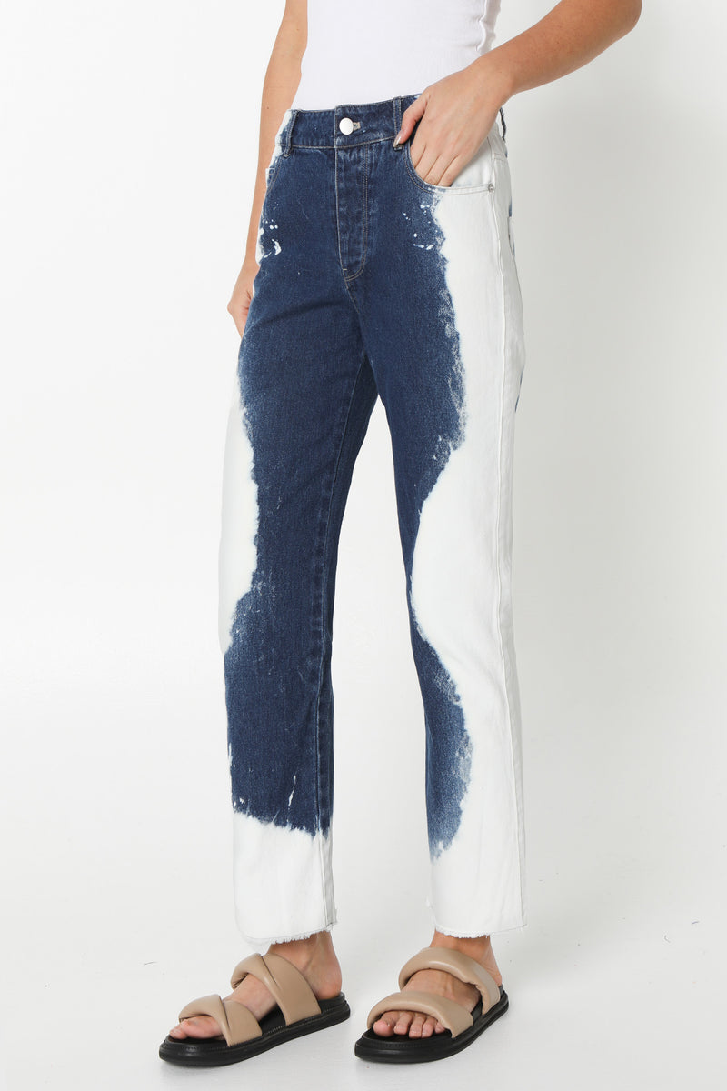 AZRA MOM JEANS - DIP DYE
