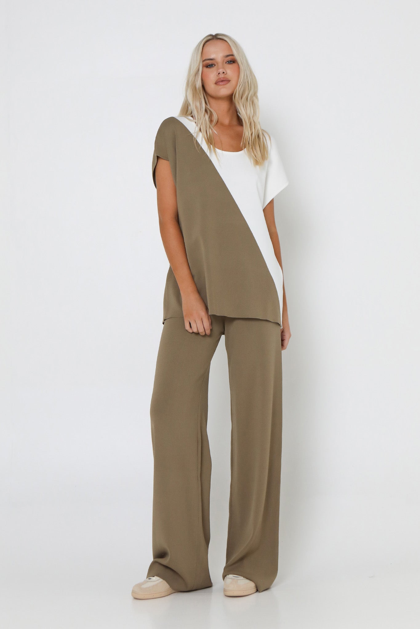 Knit tops â Lost in Lunar